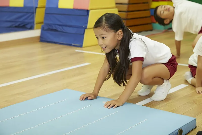 子どもが体操教室に通うメリットとは